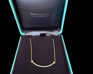 TIFFANY & CO T Smile Pendant 18kt Yellow Gold and Diamond Necklace