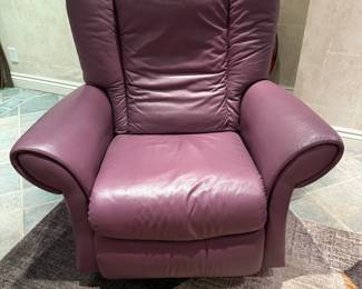 Move in Style Leather Armchairs