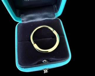 TIFFANY & CO 18kt Yellow Gold and Diamond Lock Ring