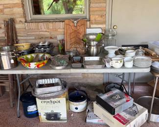 More kitchen goods