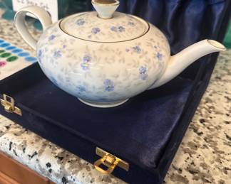 Vintage China Tea pot