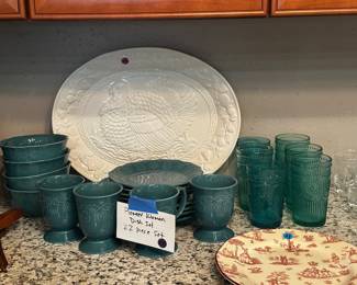 Turkey platter, Pioneer Woman teal colored dishware set