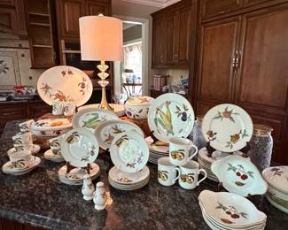 Royal Worcester Eversham Dinnerware