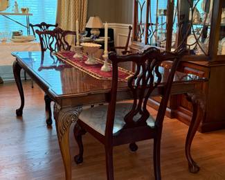 Thomasville Dining Table 