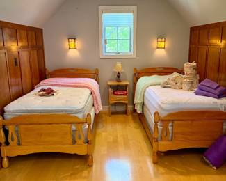 Kroehler Twin Beds and Nightstand