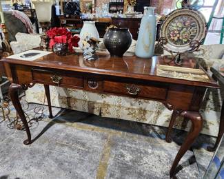 Thomasville Sofa Table