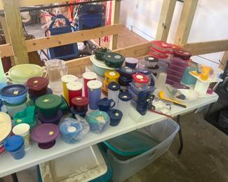 Large amount of Tupperware