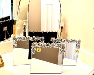 Table mirrors