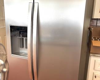 I yr old Whirlpool brushed stainless fridge