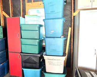 Storage totes