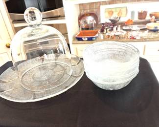Cheese or cake dome/ glass plate and bowls