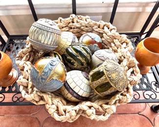 Decorative balls