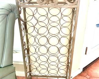 Metal wine rack