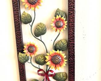 Pair metal sunflowers