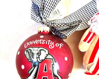 Specialized tree ornaments