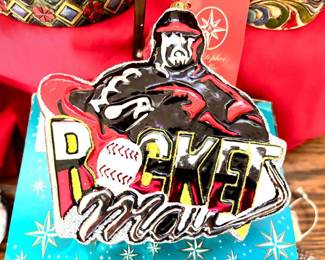 Front of ornament