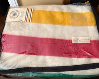 Hudson's Bay 6 pt blanket 90x100