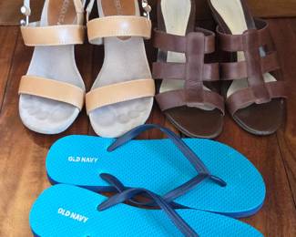 Lot # B104 - Zigi Soho Flats, Aeropostale Teyla Sandals, Old Navy Flip Flops Casual Footwear Lot 7.5-8