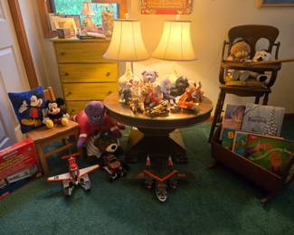 Vintage toys , children's books 