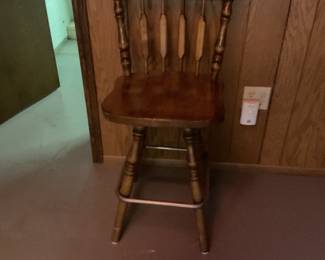 30 inch wooden barstool