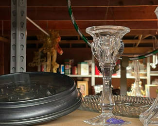 Lot 13: Assorted glassware and home decor items