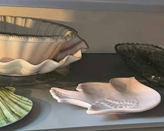 Lot 63: Assorted glassware and ceramic serving dishes