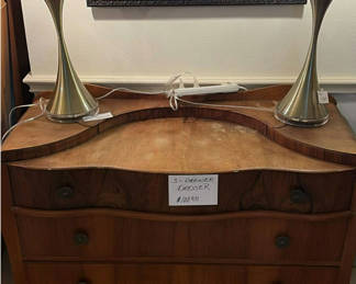 Lot 77: Three-Drawer Wooden Dresser with 2 Brass Lamps