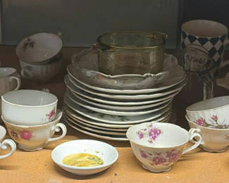 Lot 1: Assorted teacups, bowls, plates and glassware