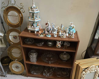 Lot 118: Decor