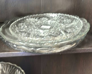 Lot 282: Decorative glassware: crystal plates, bowl, and vases