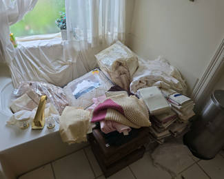 Lot 131: Bedding, Sheets And Jewelry Boxes