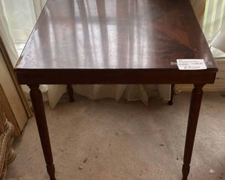 Lot 274: Wooden rectangular table with turned legs