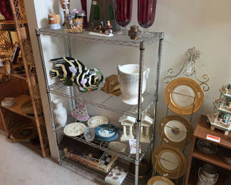 Lot 119: Decor