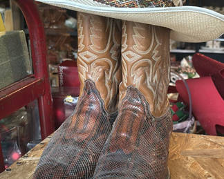 Lot 236: Snake-skin Western boots with a white cowboy hat