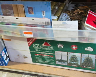 Lot 101: Xmas Decor