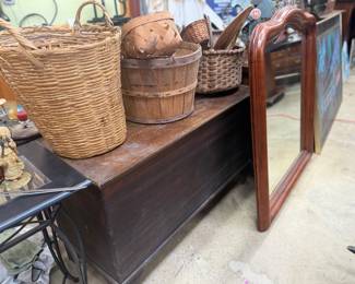 Primitive baskets