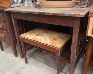 Arts and Crafts Era table