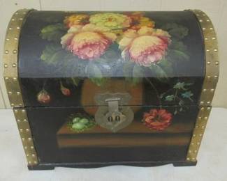 Decorative Trunk