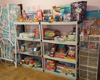 Day bed, Barbie, games, Skilcraft electronic experiment set, Tiger 2 XL Talking Robot, AFX Western Classic slot car track, children’s books