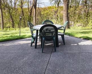 Outdoor dining table set