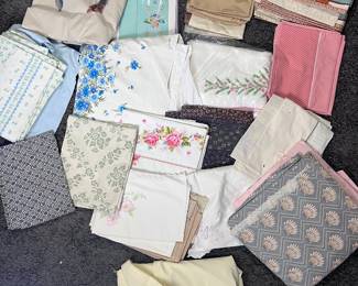 Super cutie pie vintage sheets, perfect for your vintage home or camper.