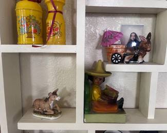 Tchotchkes galore