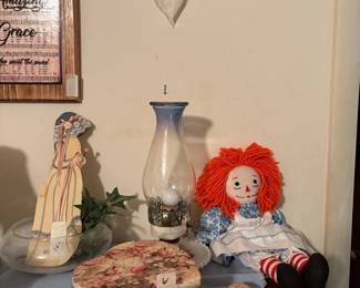 Bedroom - Collectibles