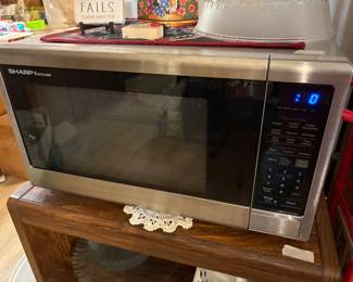 Better pic of Sharp microwave