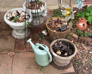 Outside area with plants and more