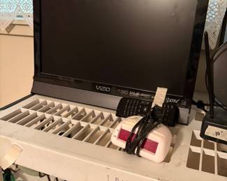 Bedroom - TV and miscellaneous 