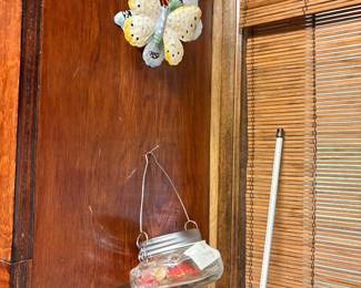 Area next to kitchen - decor