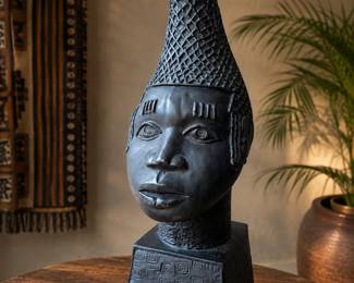 African Bust bid #82