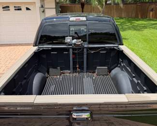 wench in truck bed