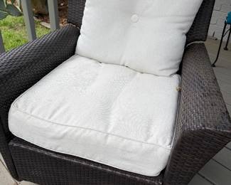Wicker Swivel Patio Chair with cushions